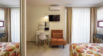 Elpiniki Luxury Rooms