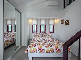 Elpiniki Luxury Rooms