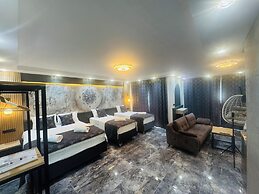 Tikir House