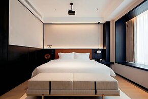 BONINGHOTEL