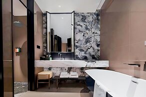 BONINGHOTEL
