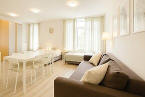 Airport Messe Apartments