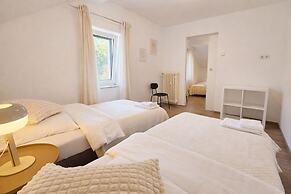 Airport Messe Apartments