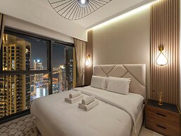 Panoramic Burj Khalifa View by Propigo
