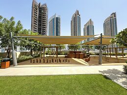 Panoramic Burj Khalifa View by Propigo