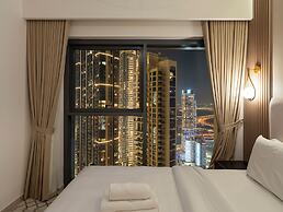 Panoramic Burj Khalifa View by Propigo