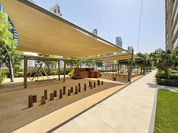 Panoramic Burj Khalifa View by Propigo