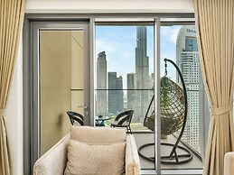Panoramic Burj Khalifa View by Propigo