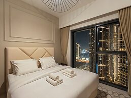 Panoramic Burj Khalifa View by Propigo