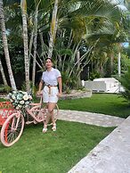 DAYMOND BLUE TROPICAL LODGE
