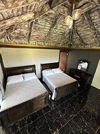 DAYMOND BLUE TROPICAL LODGE