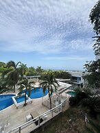 DAYMOND BLUE TROPICAL LODGE