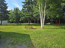 MacNeil's Motel