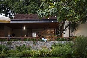 Va Riverside Retreat