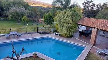 Los Pocitos Cabañas y Hotel