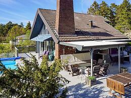 5 Star Holiday Home in Stromstad