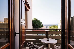 Eva Marina Hotel
