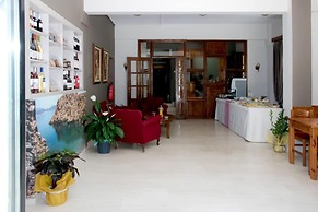 Eva Marina Hotel