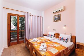 Eva Marina Hotel