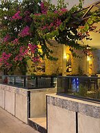 Tuna Butik Otel