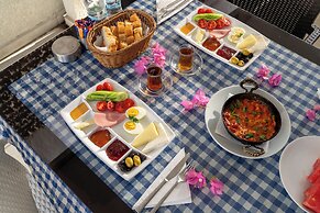 Tuna Butik Otel