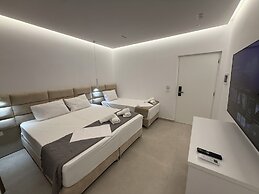 Hotel AURA