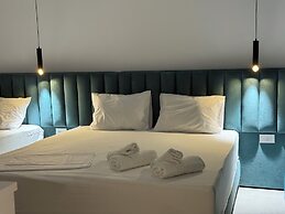 Hotel AURA
