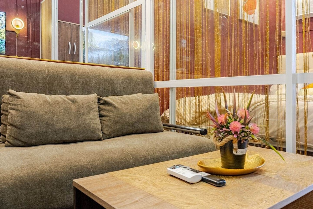 Modern Studio Poolside Balcony Near Mactan Airport