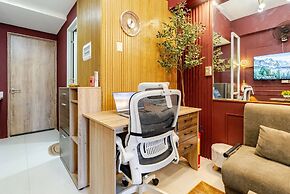 Modern Studio Poolside Balcony Near Mactan Airport