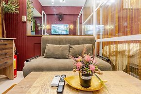 Modern Studio Poolside Balcony Near Mactan Airport