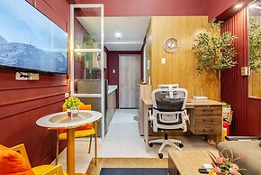Modern Studio Poolside Balcony Near Mactan Airport