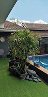 Stardome Pool House of Absolute Privacy
