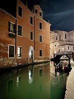 Ca' Penini canal view