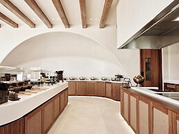 Aya Resort