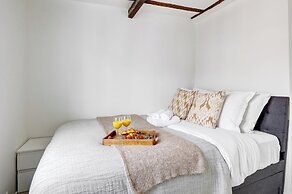Chic 1BR Steps from Montorgueil