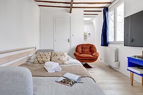 Chic 1BR Steps from Montorgueil