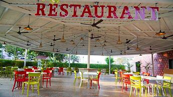 Joy Villa & Resort