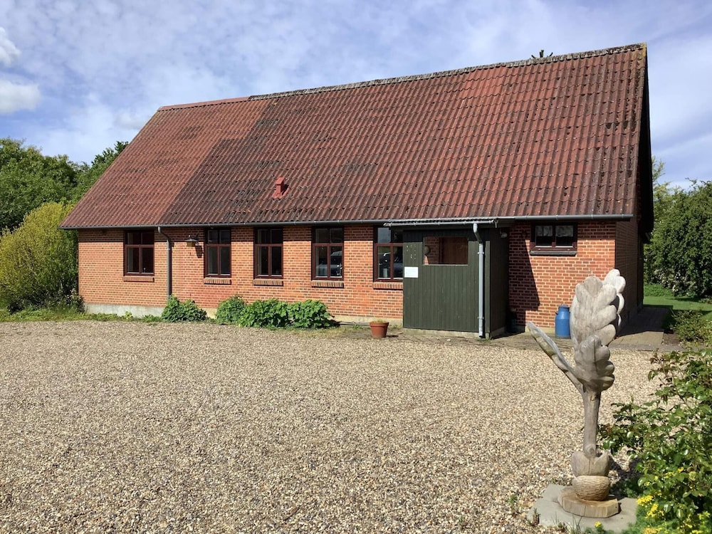 10 Person Holiday Home in Spottrup