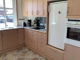 10 Person Holiday Home in Spottrup