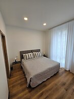 B&B Lunis