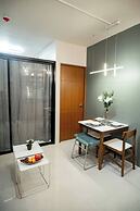 2-bedroom Elegant Condo With Sunrise & Mountain View