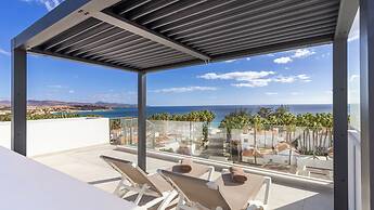 Calm Beach Apartments