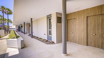 Calm Beach Apartments