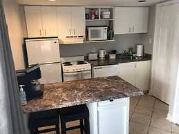 Freshly Upgraded Cozy Studio