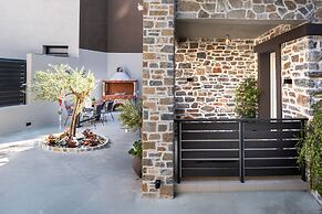 The Coastal Rock House