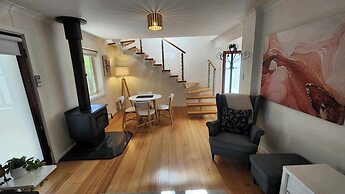 Riesling Trail and Clare Valley Cottages