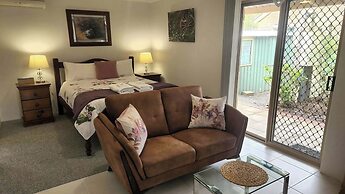Riesling Trail and Clare Valley Cottages
