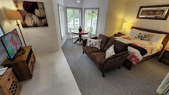 Riesling Trail and Clare Valley Cottages