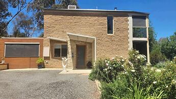 Riesling Trail and Clare Valley Cottages