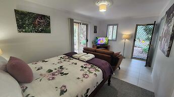 Riesling Trail and Clare Valley Cottages